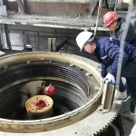 Lubrication system and wear parts maintenance for cone crusher